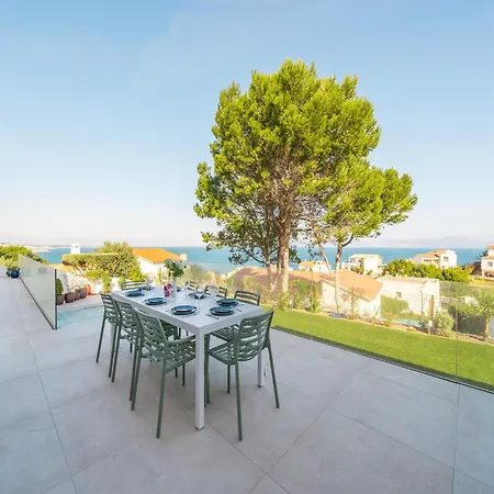 Villa Contemporary In